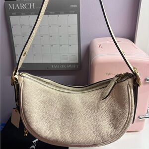 Coach Cream Leather Shoulder Bag